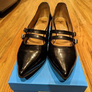 John Fluevog Half Truths Tanya Black Patent Kitten Heel Sz 10.5 fits like 9.5
